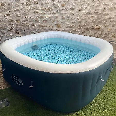Сasa de vacaciones Duplex Avec Et Cour Privée