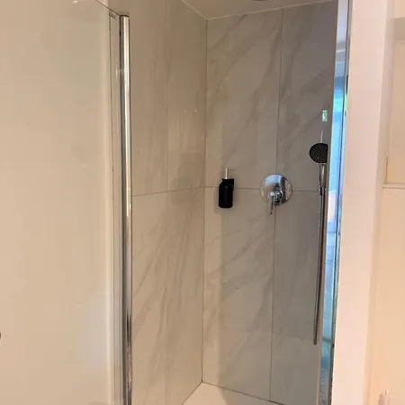 Duplex Avec Et Cour Privée Bonnelles