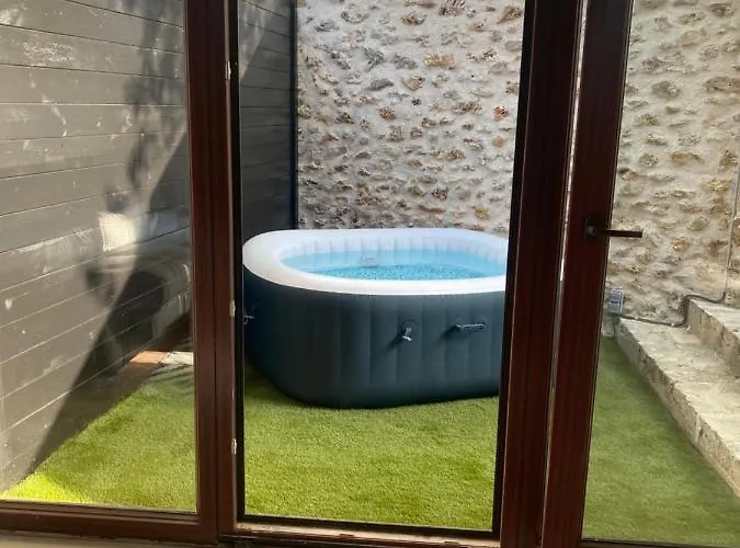 Duplex Avec Et Cour Privee * Bonnelles