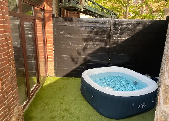 Duplex Avec Et Cour Privee