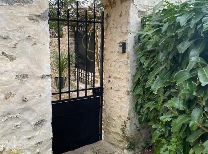 Vakantiehuis Duplex Avec Et Cour Privee Bonnelles