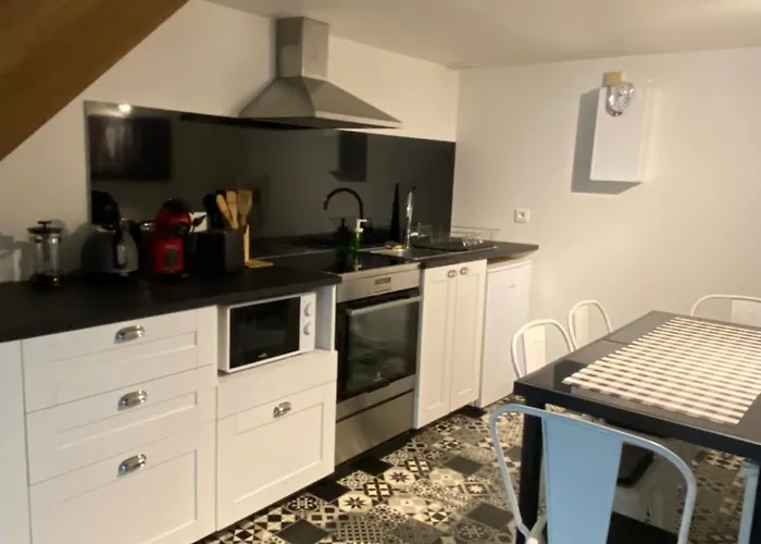 Duplex Avec Et Cour Privee Vakantiehuis Bonnelles